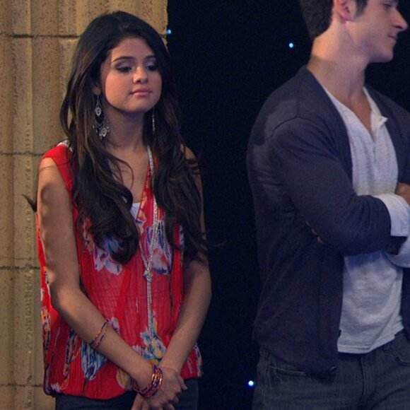 Free People Pleated Hibiscus Top ASO Alex Russo - Picture 7 of 8